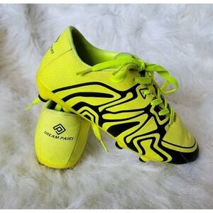 Umbro Soccer Cleats Youth Size 4 Black Neon Yellow Kids Soccer Cleats